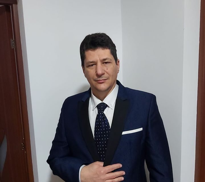 Ei cei din linia intai, eroii nostri!
